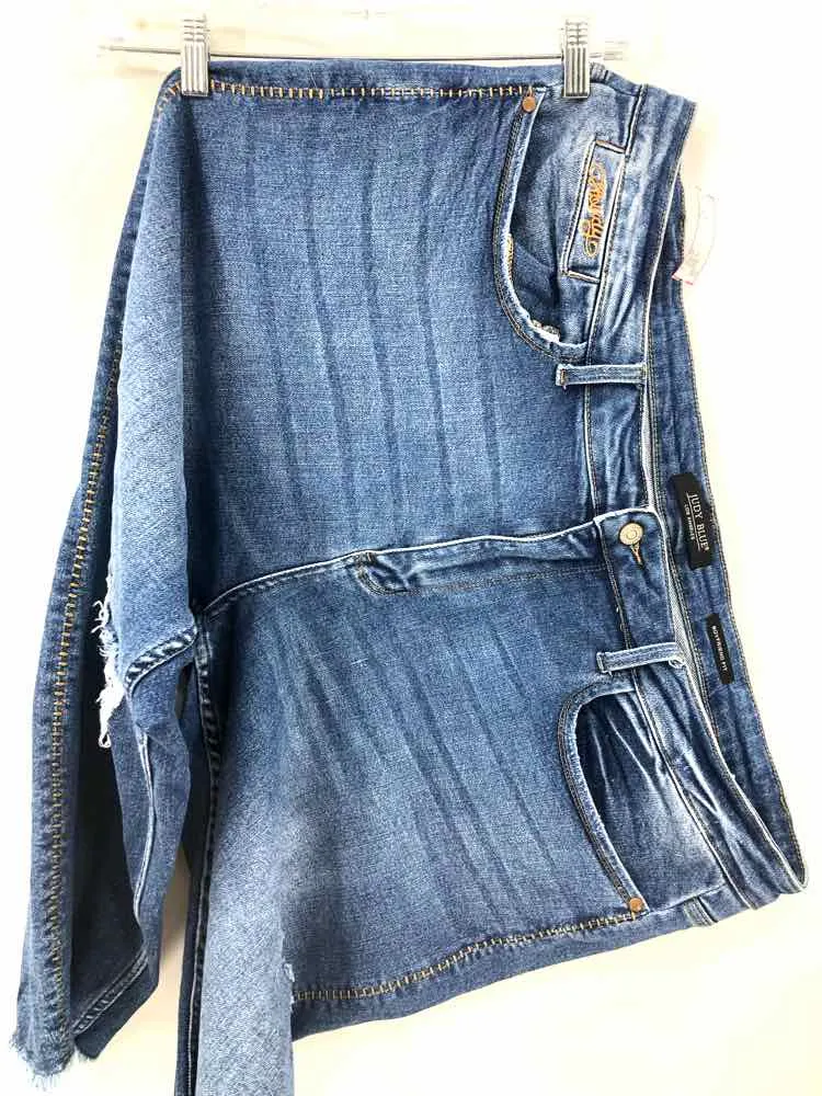 Judy Blue Size 24 Denim Frayed Jeans