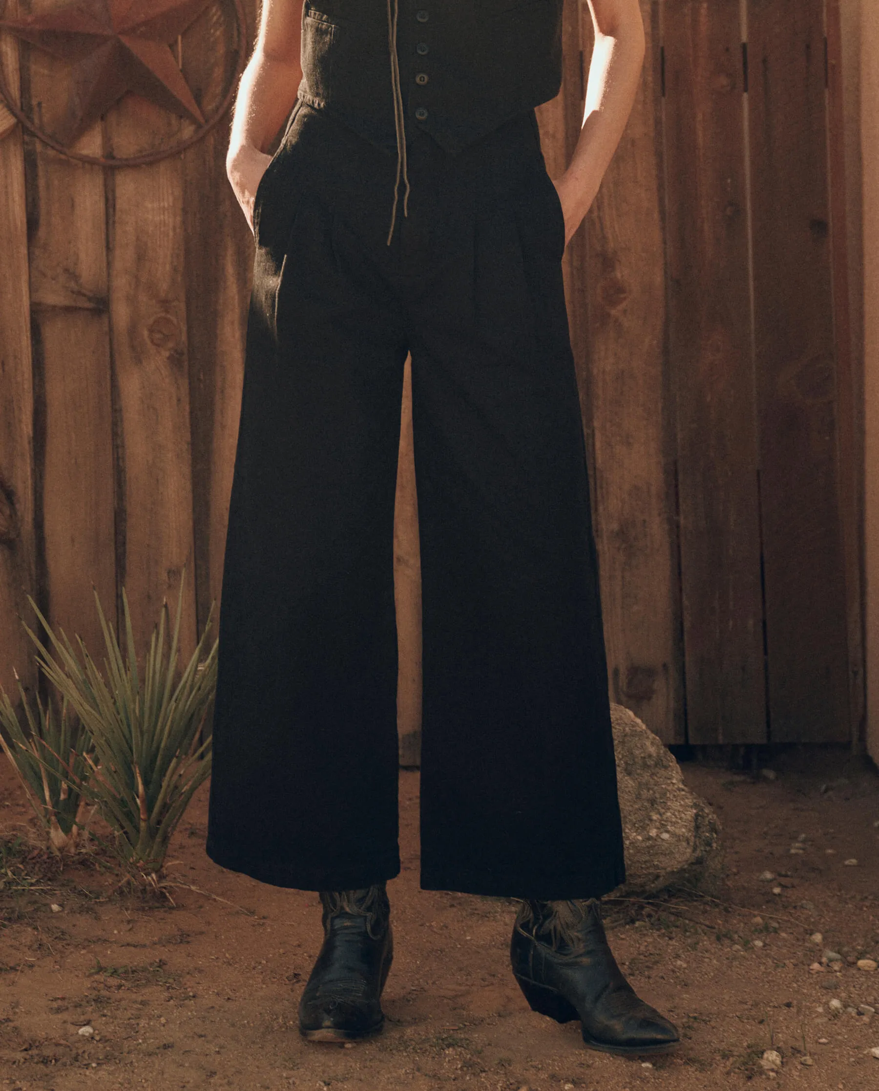 The Sculpted Trouser. -- Black